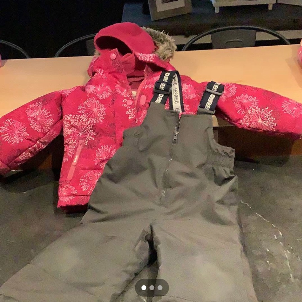 Toddler Girl’s OshKosh B'gosh (2T) Pink Snow Jacket with Grey Snow pants set